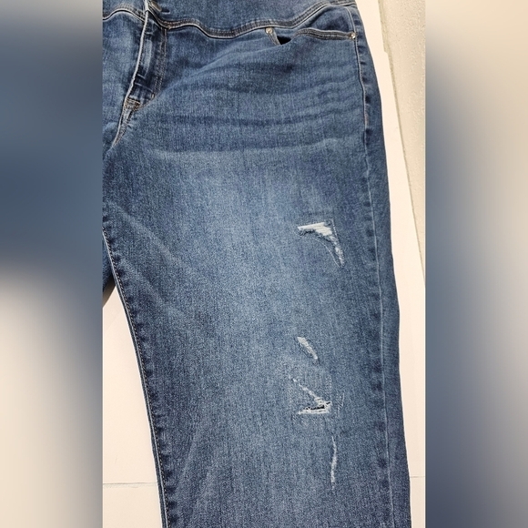 Lane Bryant Jeggings High-Rise Flex Magic Waistband Distressed Denim Jeans 26 - Picture 6 of 15
